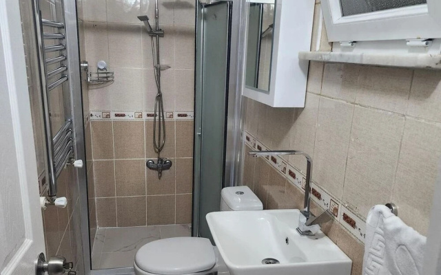 Aram Kerasi Rooms