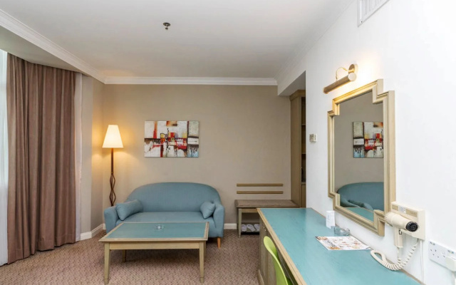 Regalodge Hotel & Spa