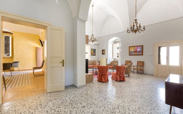 2043 Antica Dimora Stasi by Barbarhouse