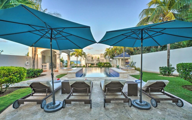 Oceanfront Isla Mujeres Estate w/ Infinity Pool!