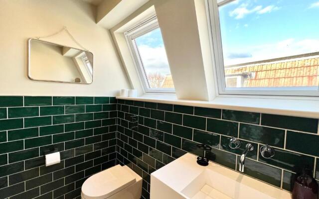 Redland Suites - Apartment 7