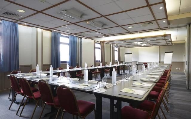 Kyriad Le Blanc Mesnil