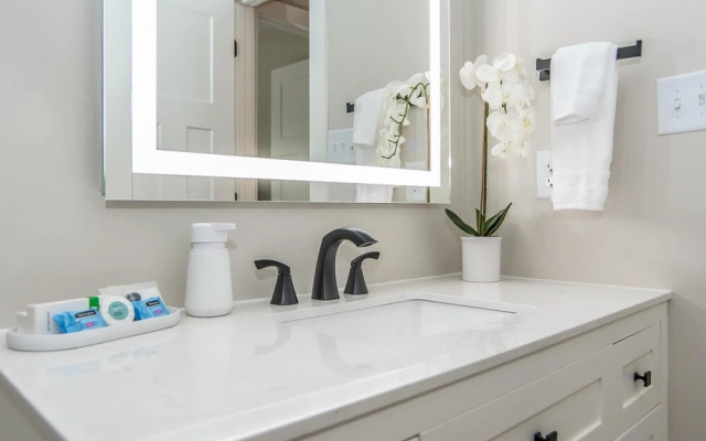 Delightful Dwelling on Burt Dr - B