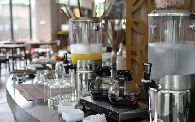 Hotel AYOLA Lippo Cikarang