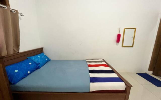 OYO 93784 Kost Bu Eli Syariah