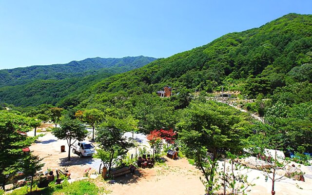 Gapyeong Heights 500 Pension & Campground