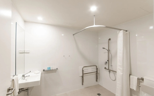 Woodroffe Hotel