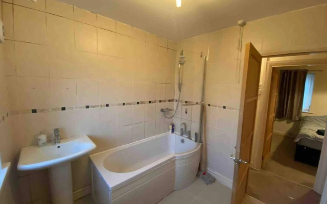 Beautiful 2-bed House in Birmingham