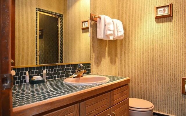 Chimney Ridge Townhomes Unit 517 by RedAwning