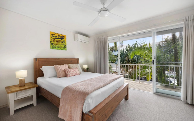 Moondarah, Apartment 6, 75 Noosa Parade
