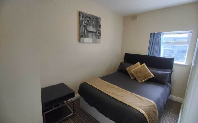 Double Bedroom Studio