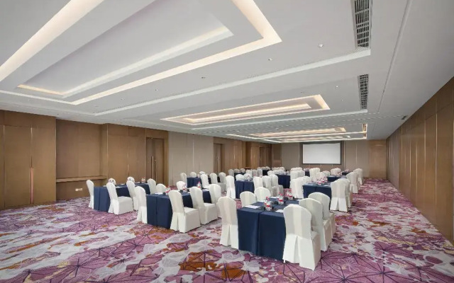 Crowne Plaza Beihai Silver Beach