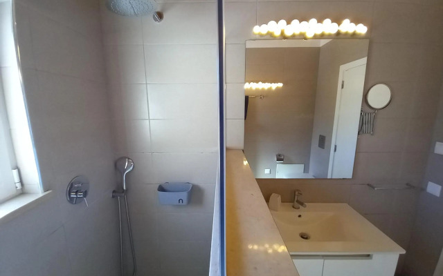 Carlos Apartment - Penthouse - Belch1952