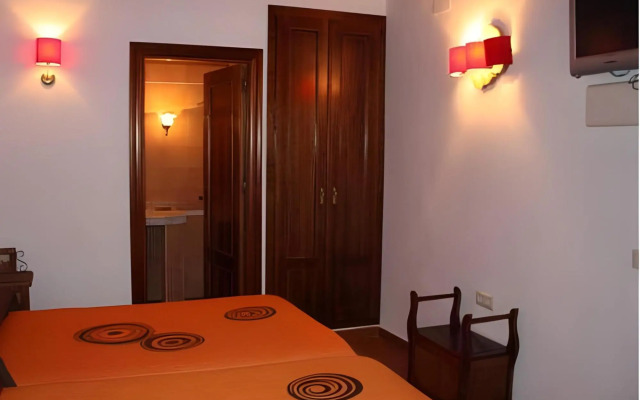 Hotel Restaurante Milán