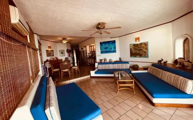 Apartamento frente a la Playa Brucerias