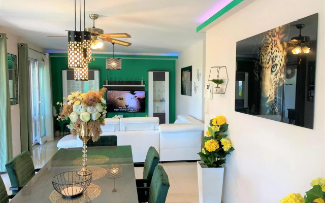 Lux Apartment Školjka