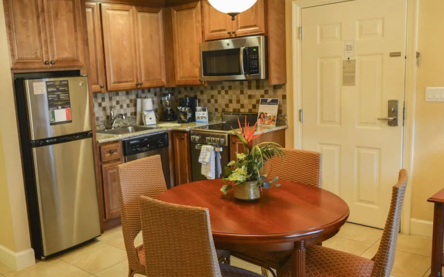 Beautiful Condo Near Universal Studios