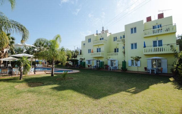 Porto Kalyves Seaside Apartments