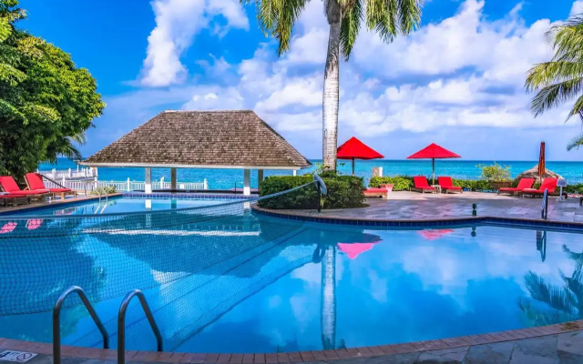 Grand Decameron Montego Beach, A Trademark All-Inclusive Resort