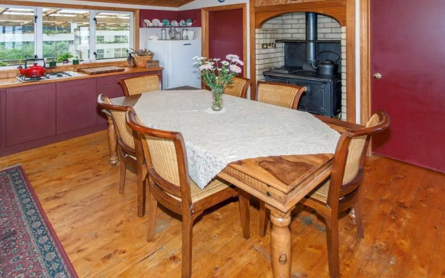 Nightingale Falls Farm Stay Retreat