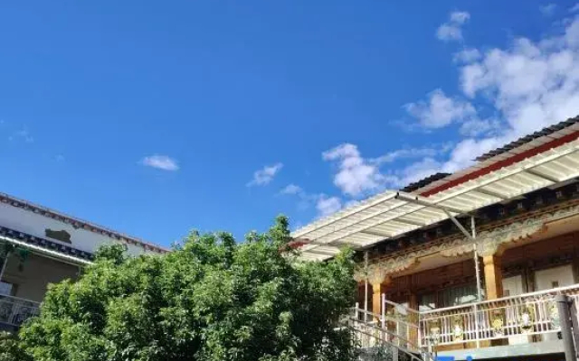 Dear Zhaizhai Hot Spring Hostel
