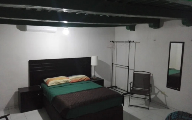 El Mayab Hostel