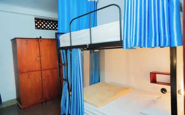 Ruby Riverside Hotel & Hostel