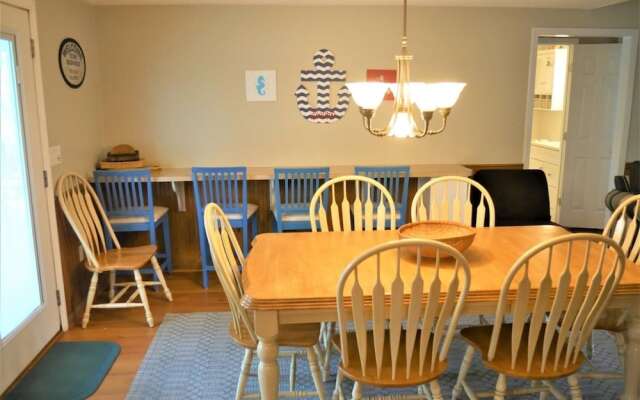 Beach Breezes - 4 Br Home