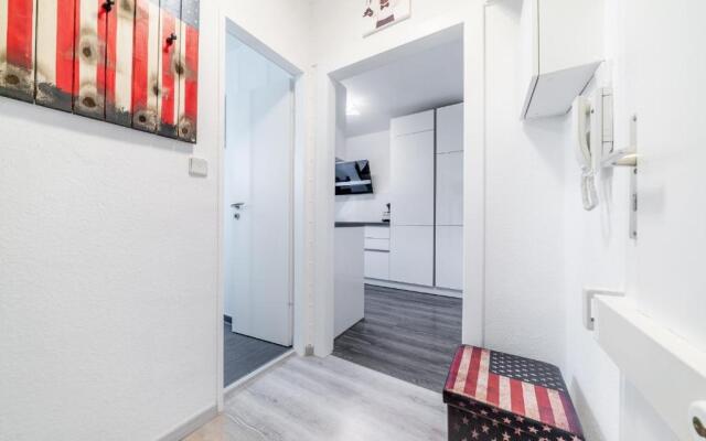 ID 6966 - Private Apartment