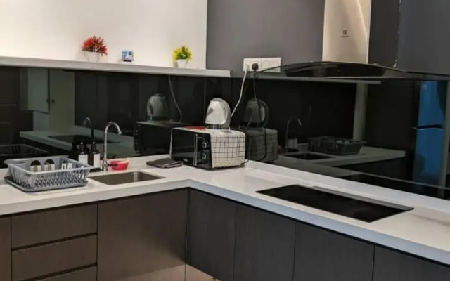 Mishal’s Homestay-Vista Bangi Studio Service Apartment