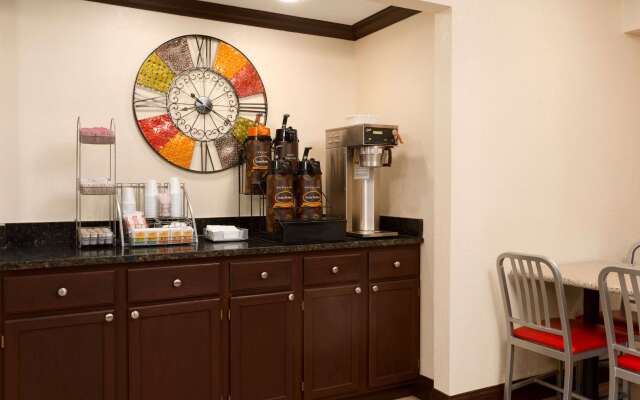 Super 8 By Wyndham Woodward