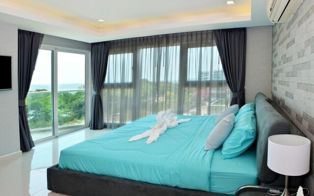 Cosy Beach View Condominium Official