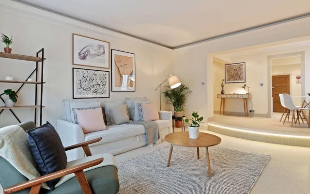 Luxury Knightsbridge 2bed nr Harrods & Hyde Park!