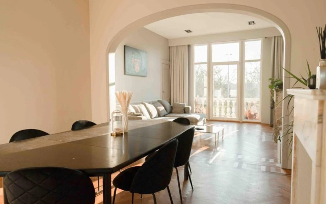 Luxurious Modern Apartment in Antwerp, Belgium