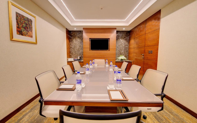 Niranta Airport Transit Hotel & Lounge T2 Intl Departures