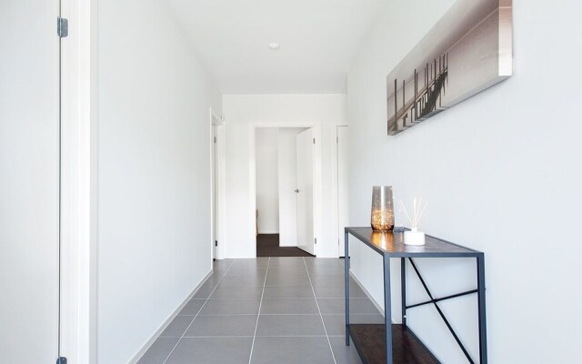 6 Bagnall Avenue