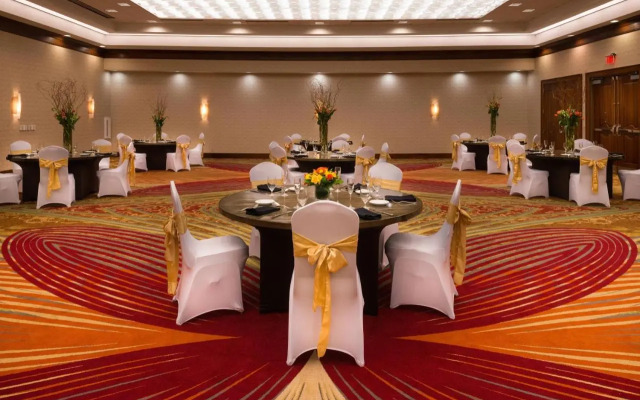 Holiday Inn Select Memphis East