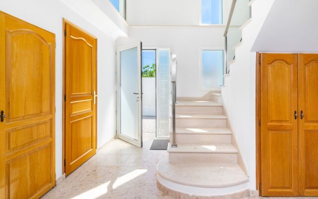 Hideaway Luxury Family Villa