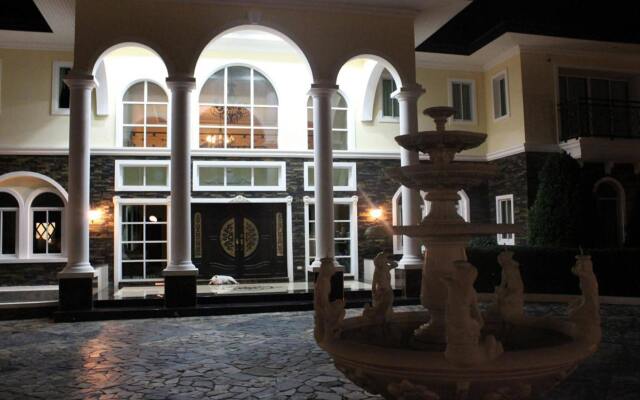The Mansion