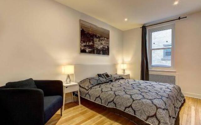 Destination Stays Guy St. Downtown MTL