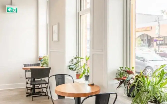 Iconic Rideau 1Bd Unit Balcony Free Parking 1