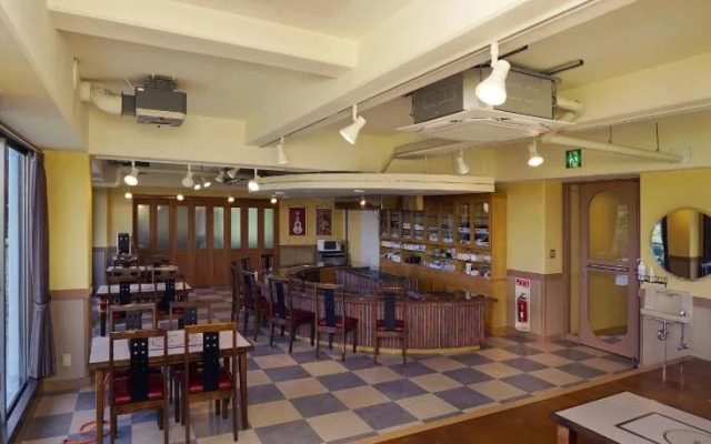 Tobi Hostel and Apartments