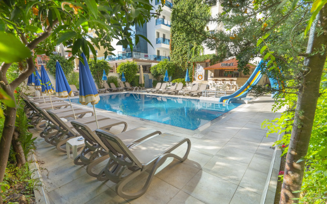 Kleopatra Celine Hotel