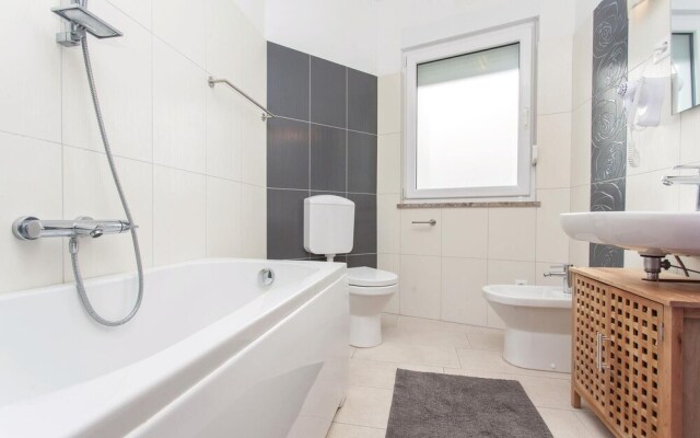 Nice Home in Njivice With Wifi and 2 Bedrooms