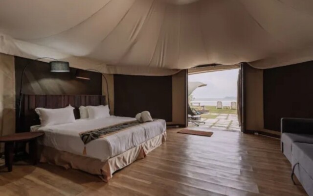 Roxy Sematan Villa & Townhouse