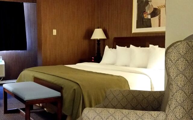 Travelodge by Wyndham Watertown