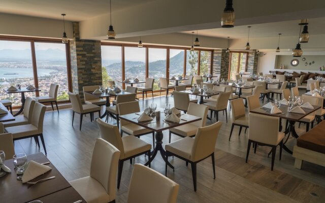 Satama Hotel