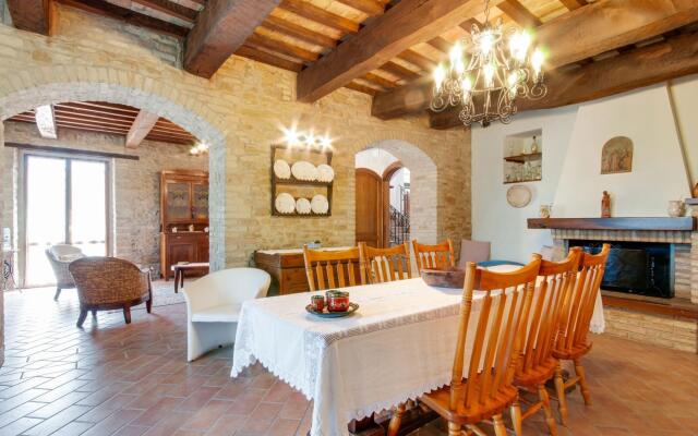 Serene Holiday Home in Urbino with Private Pool