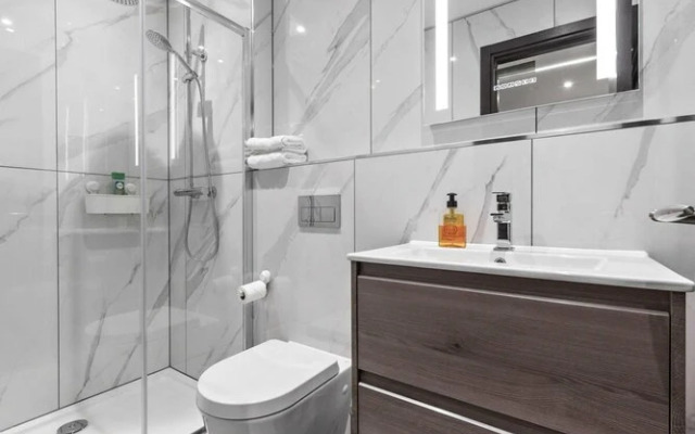 Luxury Flat in North West London