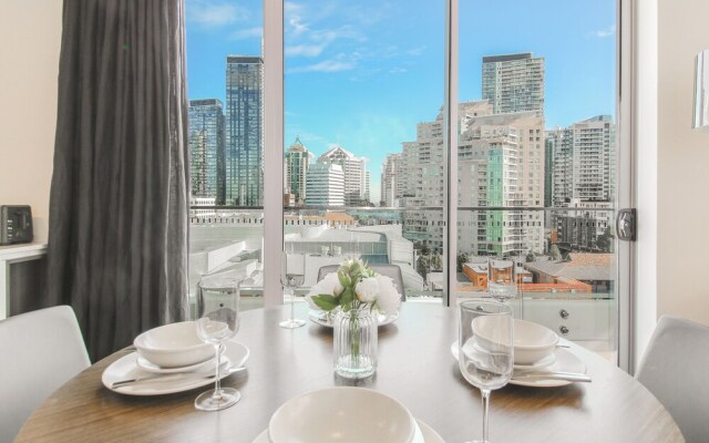 2 Bedroom Modern Apartment in Chatswood